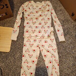 New girls pajama set never worn